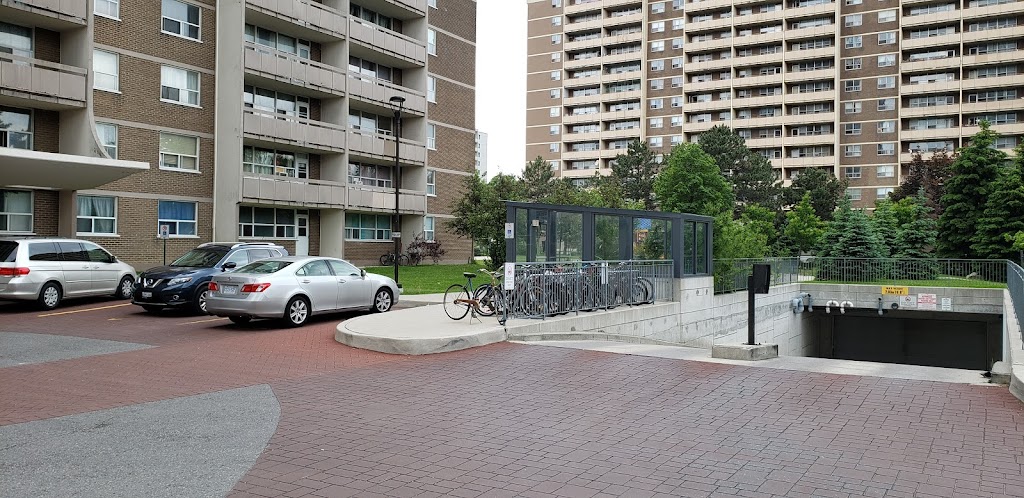 Verbana Apartments (10 Chichester Place) | 10 Chichester Pl, Scarborough, ON M1T 1G5, Canada | Phone: (416) 497-9027