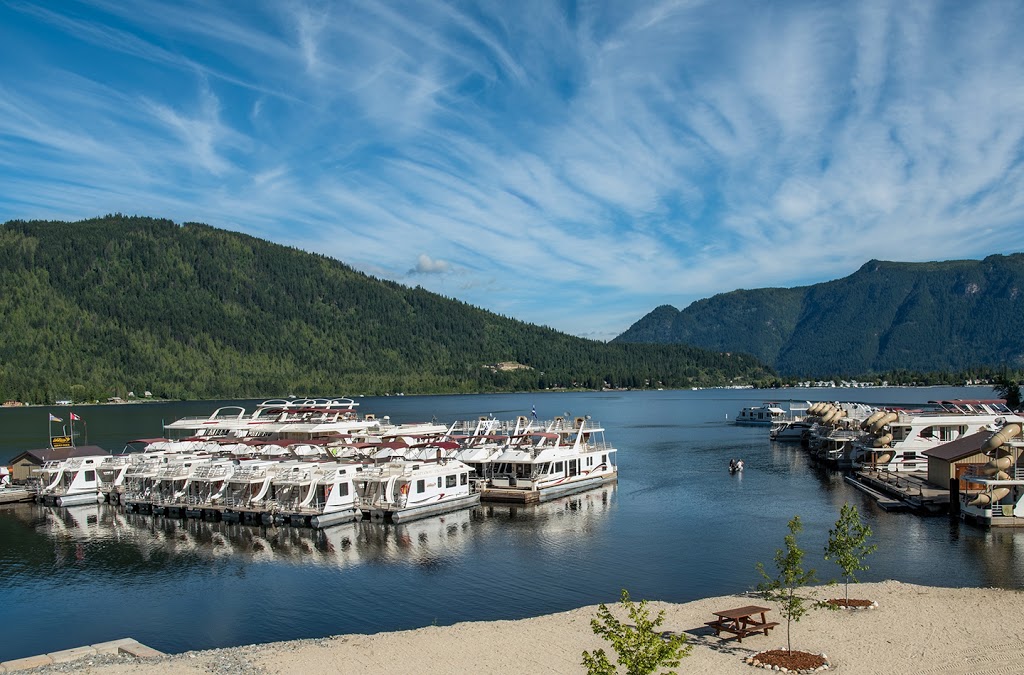 Waterway Houseboat Vacations | 1 Mervyn Rd, Sicamous, BC V0E 2V0, Canada | Phone: (877) 928-3792