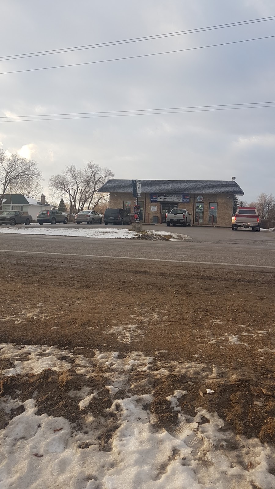 M&M Convenience & Garden Centre | 1320 Molson St, Winnipeg, MB R2K 3Y4, Canada | Phone: (204) 668-8371
