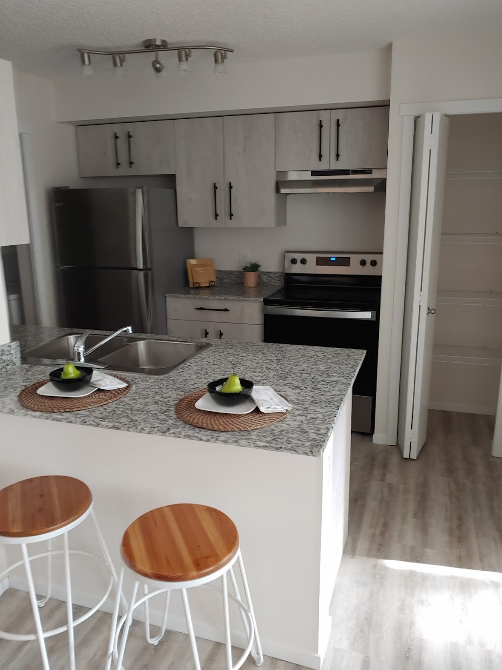 Edgemont Estates - City Vibe Developments | 6806 Evans Wynd NW, Edmonton, AB T6M 2N5, Canada | Phone: (780) 444-3323