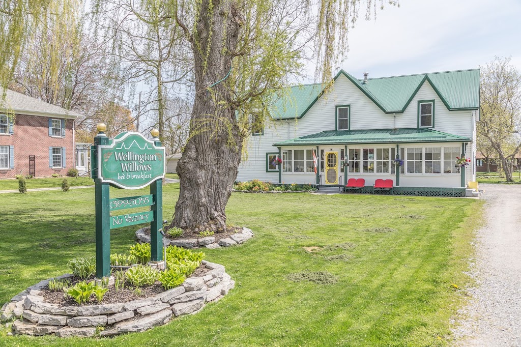 Wellington Willows Boutique Bed & Breakfast | 341 Wellington Main St, Wellington, ON K0K 3L0, Canada | Phone: (613) 399-5055