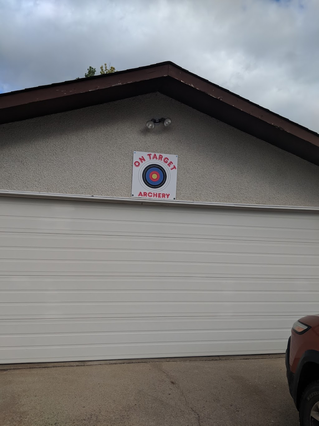 On target archery | 1450 Sibbald Crescent, Prince Albert, SK S6V 6B4, Canada | Phone: (306) 930-9876