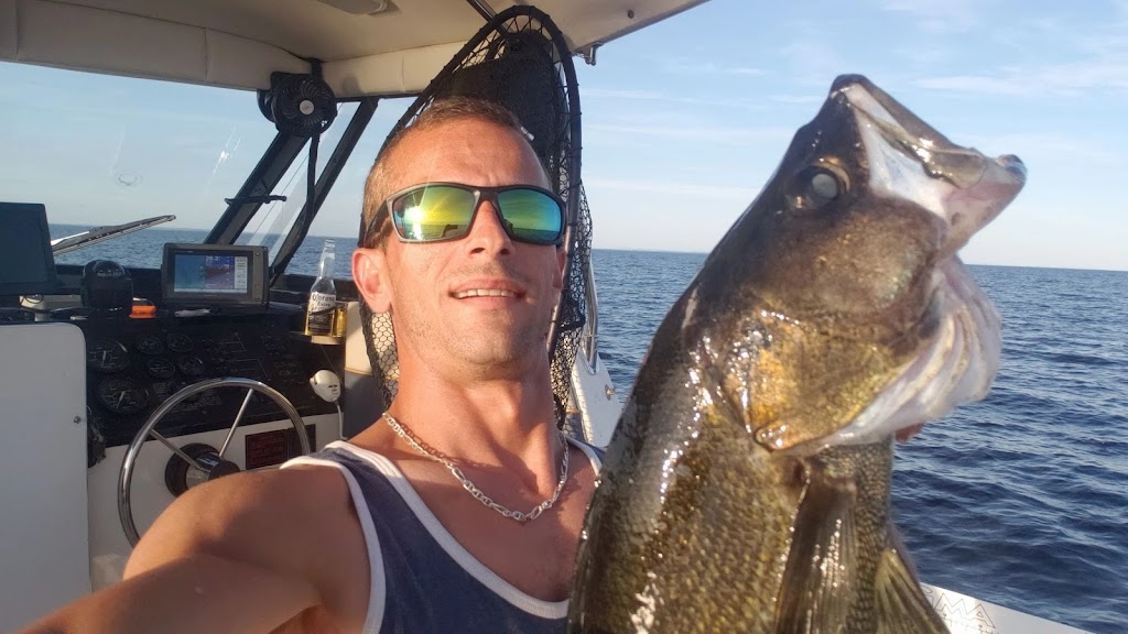 FisHunter Jays | Guide de Pêche ProStaff | 1358 Rue Ouiatchouan, Mashteuiatsh, QC G0W 1G0, Canada | Phone: (418) 956-0747