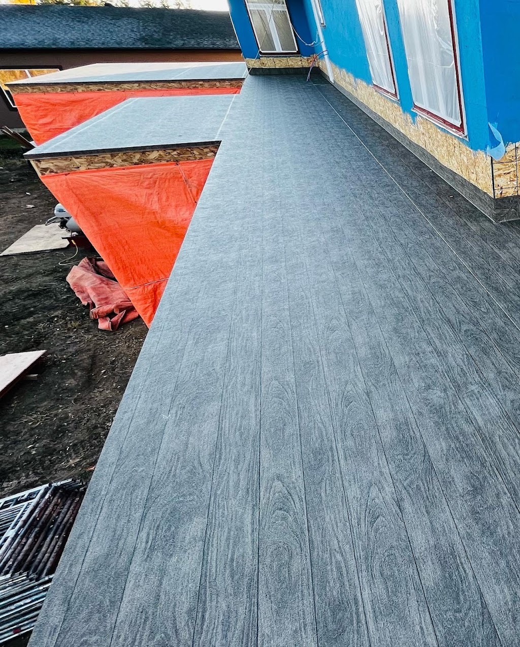 Edmonton Vinyl Decking | 4252 Chichak Cl SW, Edmonton, AB T6W 4B4, Canada | Phone: (780) 860-7788