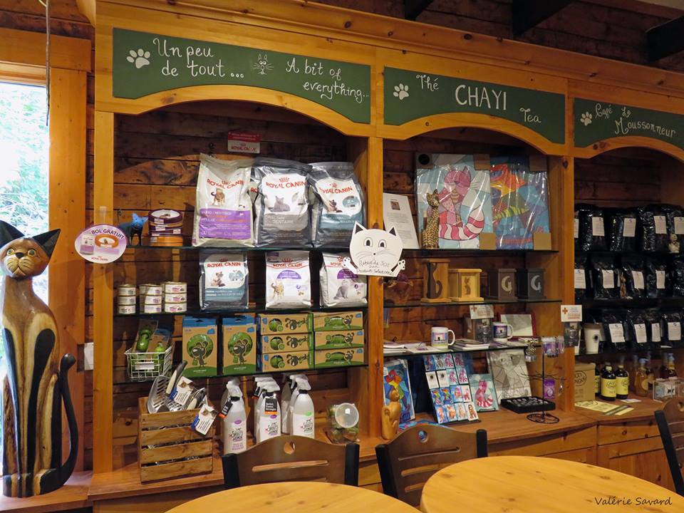 Mlle Petalia | 205 Chemin Old Chelsea, Chelsea, QC J9B 1J3, Canada | Phone: (819) 827-6366