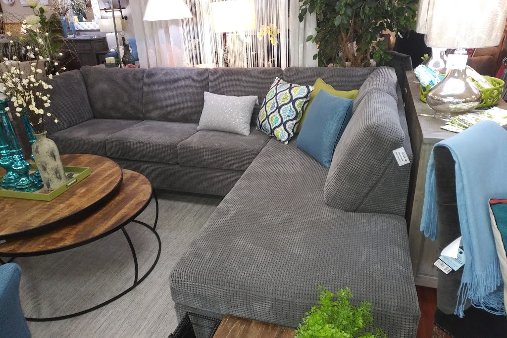 Kerns Furniture Boutique | 771 Gibsons Way, Gibsons, BC V0N 1V9, Canada | Phone: (604) 886-8886