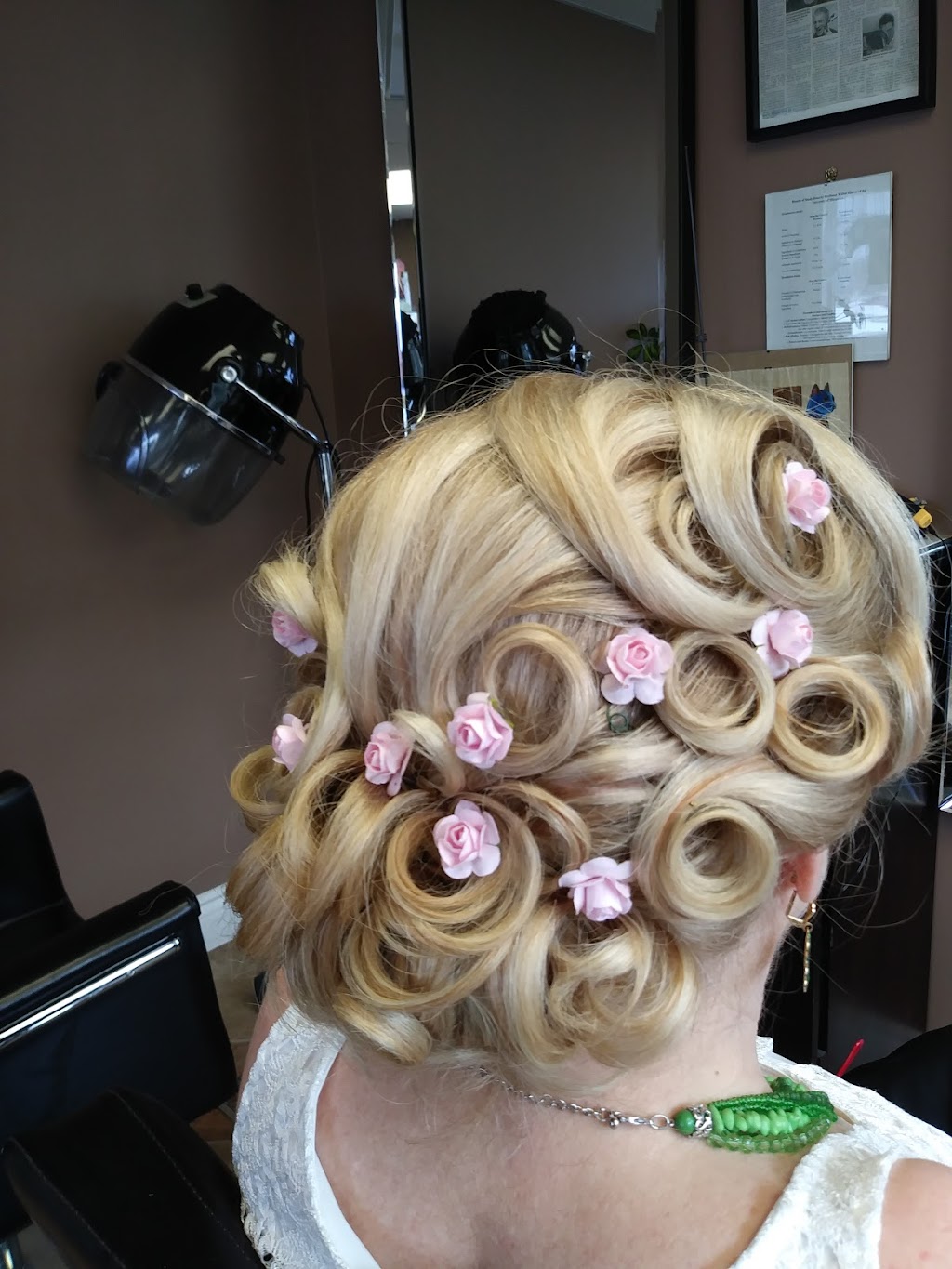 Lulus Salon and Spa | 94 Mt Edward Rd, Charlottetown, PE C1A 5S6, Canada | Phone: (902) 367-5858