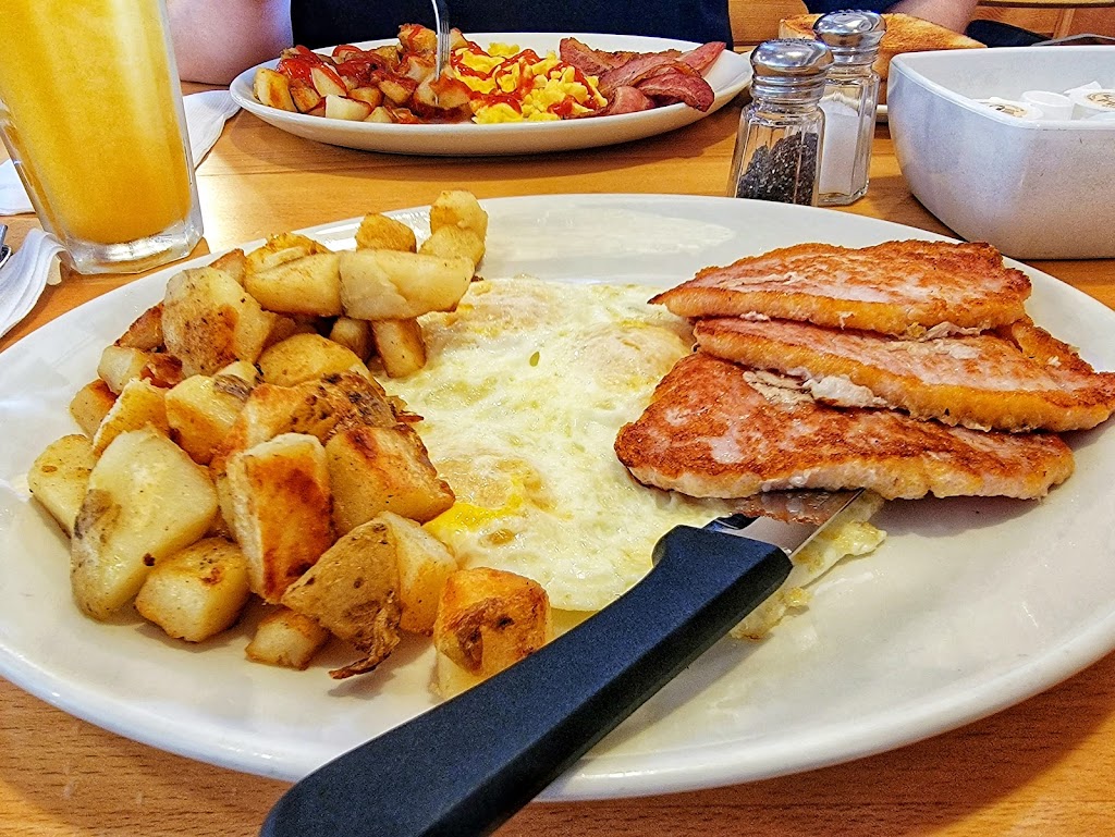 Sunset Grill | 509 Bayfield St, Barrie, ON L4M 4Z8, Canada | Phone: (705) 734-3553