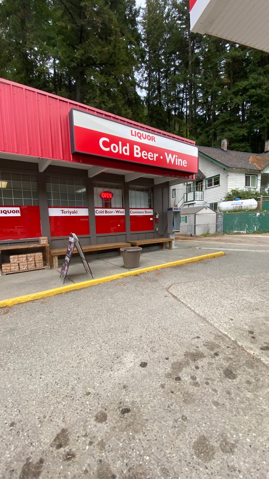 Esso | 48100 Trans-Canada Hwy, Boston Bar, BC V0K 1C0, Canada | Phone: (604) 867-8868