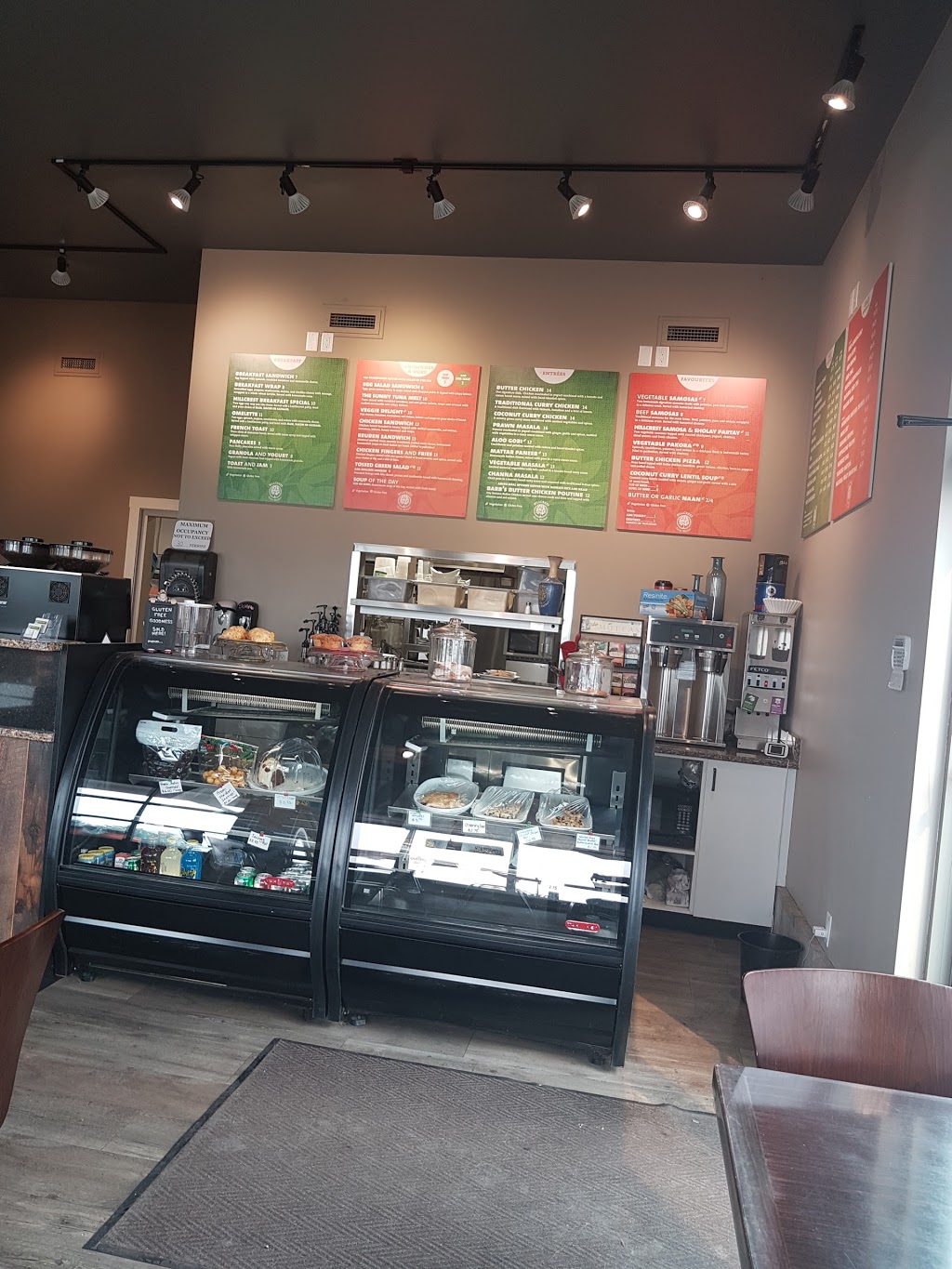 Hillcrest Farm Market | 700 BC-33, Kelowna, BC V1X 7W4, Canada | Phone: (250) 765-8000