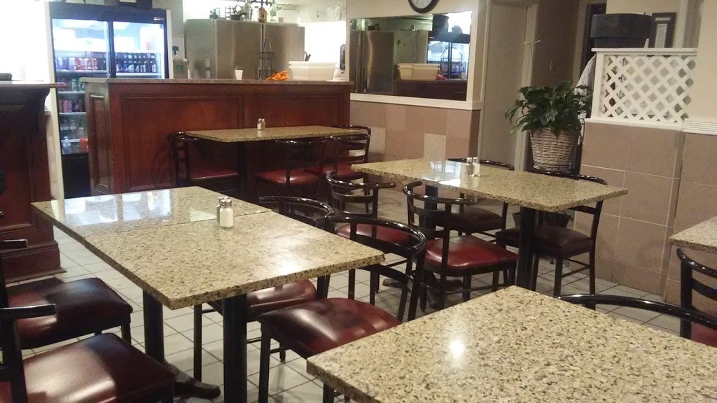 Restaurant Danis Pizzeria | 7669 Rue Centrale, LaSalle, QC H8P 1L4, Canada | Phone: (514) 363-2470