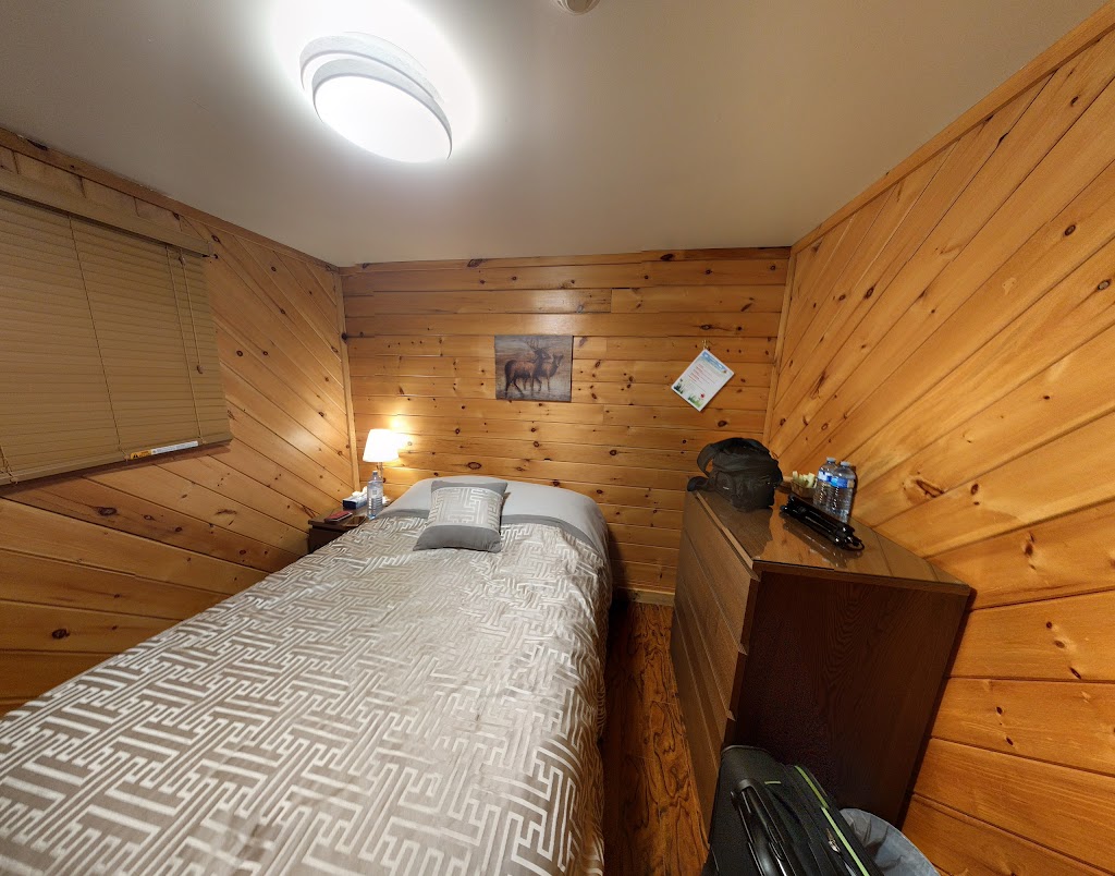 Madawaska Lodge | ON-523, Lake Saint Peter, ON K0L 2K0, Canada | Phone: (613) 637-2725