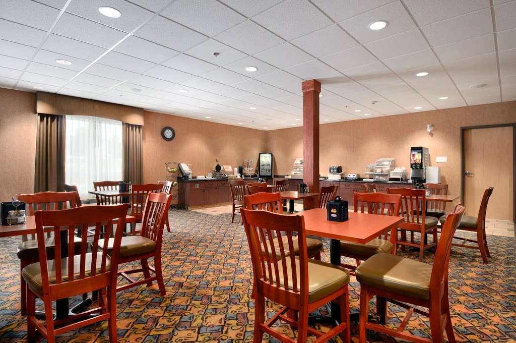 Days Inn & Suites by Wyndham Strathmore | 400 Ranch Market, Strathmore, AB T1P 0B2, Canada | Phone: (403) 934-1134