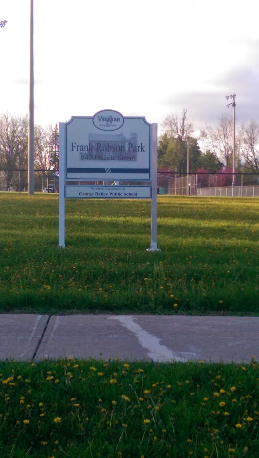 Frank Robson Park | 30 Cromwell Rd, Vaughan, ON L6A, Canada