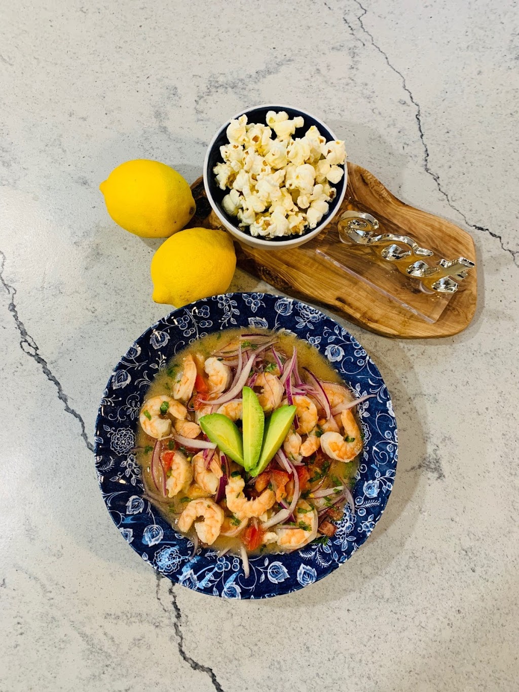 Lauritas Eats | 387 Silverthorn Ave, York, ON M6M 3H1, Canada | Phone: (647) 280-5435