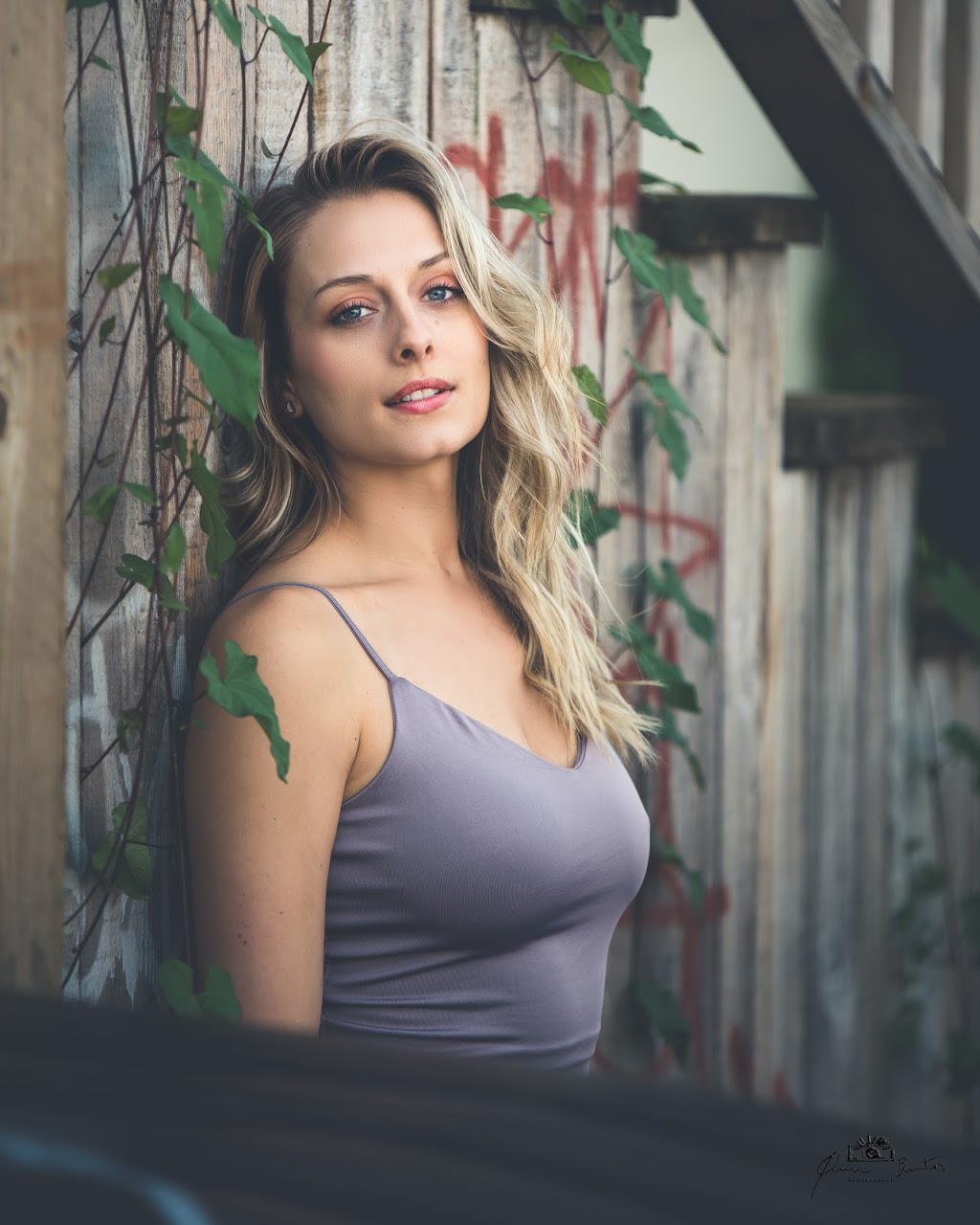 oscarbustosphotography | 730 Marine Dr, North Vancouver, BC V7M 1H3, Canada | Phone: (778) 861-7504