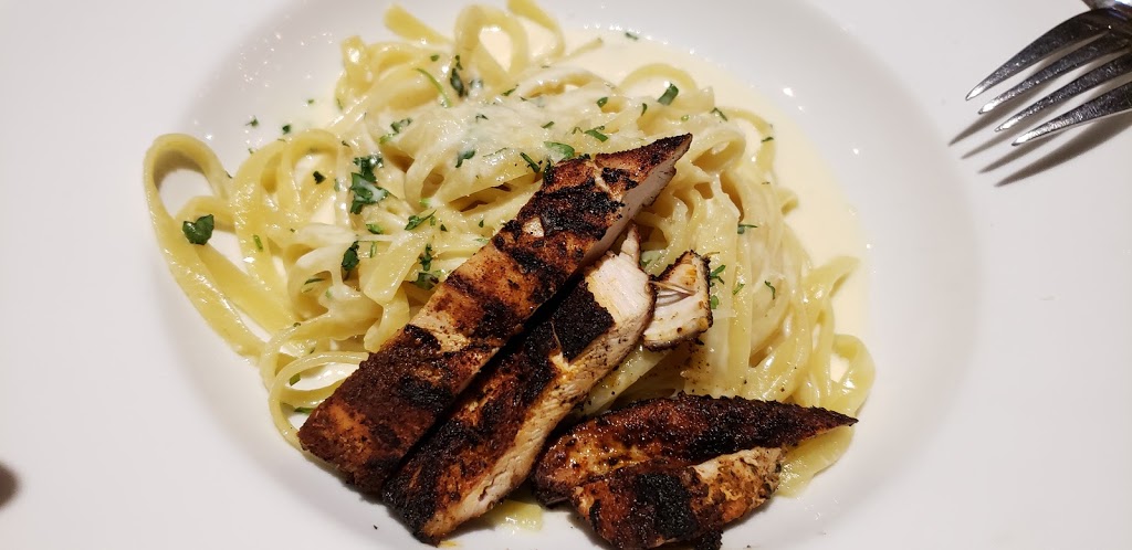 Earls Kitchen + Bar | 40 Colossus Dr, Woodbridge, ON L4L 0B7, Canada | Phone: (905) 851-9600