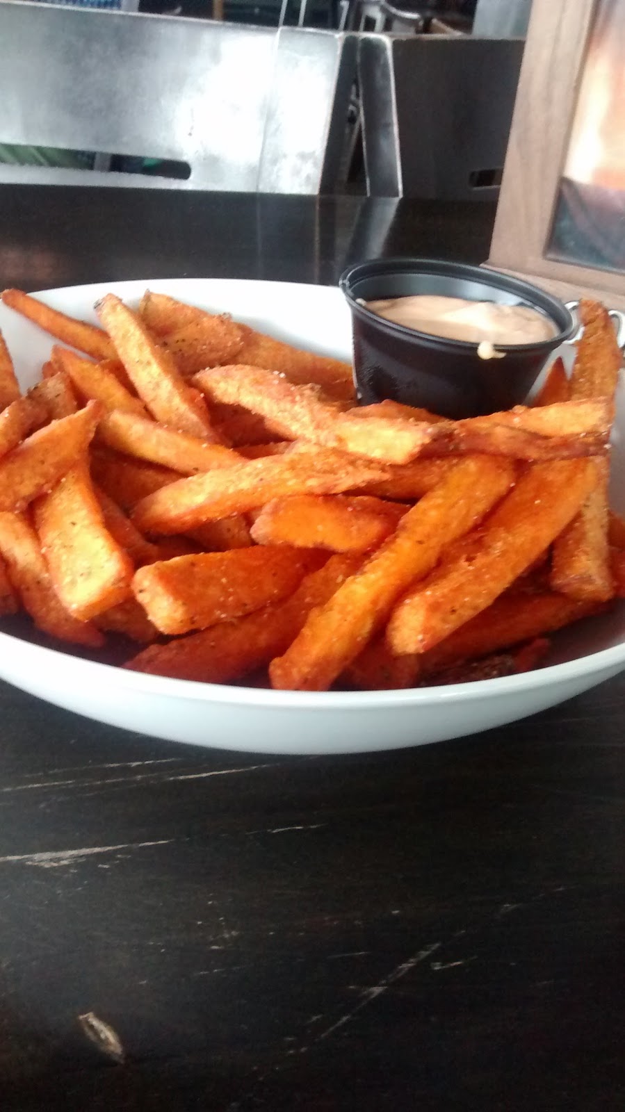 West Beach Bar & Grill | 1101 Elm St, White Rock, BC V4B 1N7, Canada | Phone: (604) 541-7655