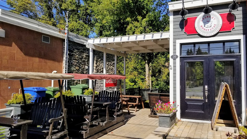 Crème et moustache | 70 Rue Principale, Bedford, QC J0J 1A0, Canada | Phone: (450) 684-9059
