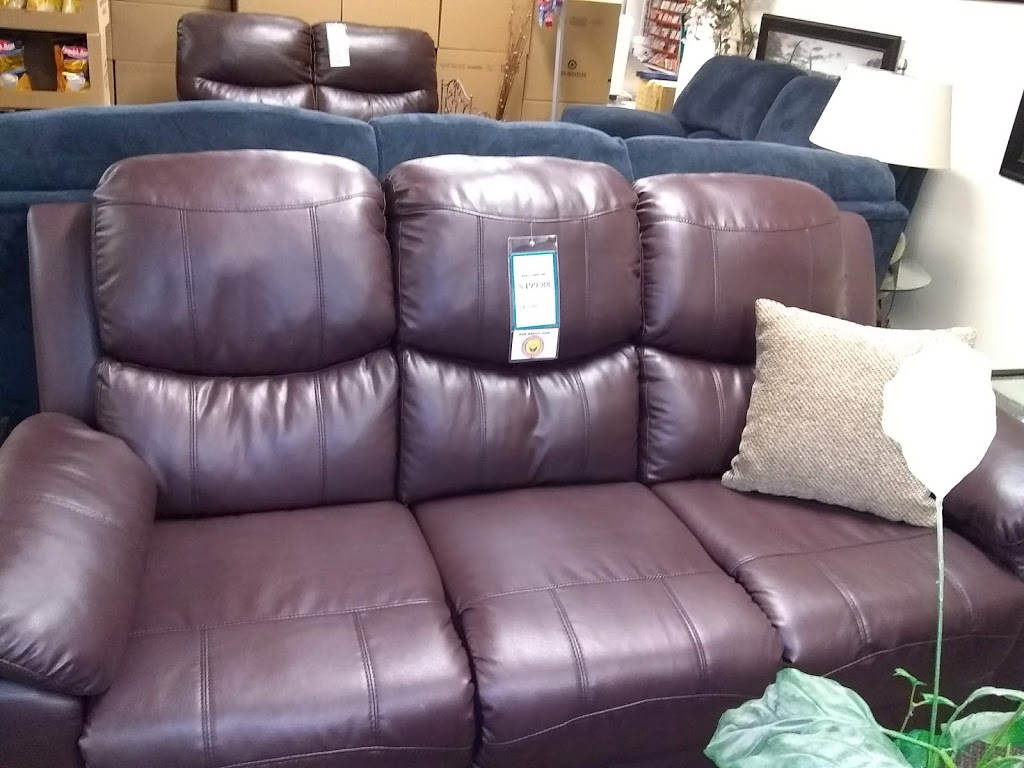 Mac Frugals Furniture | 244 King St, Welland, ON L3B 3J8, Canada | Phone: (905) 714-1600