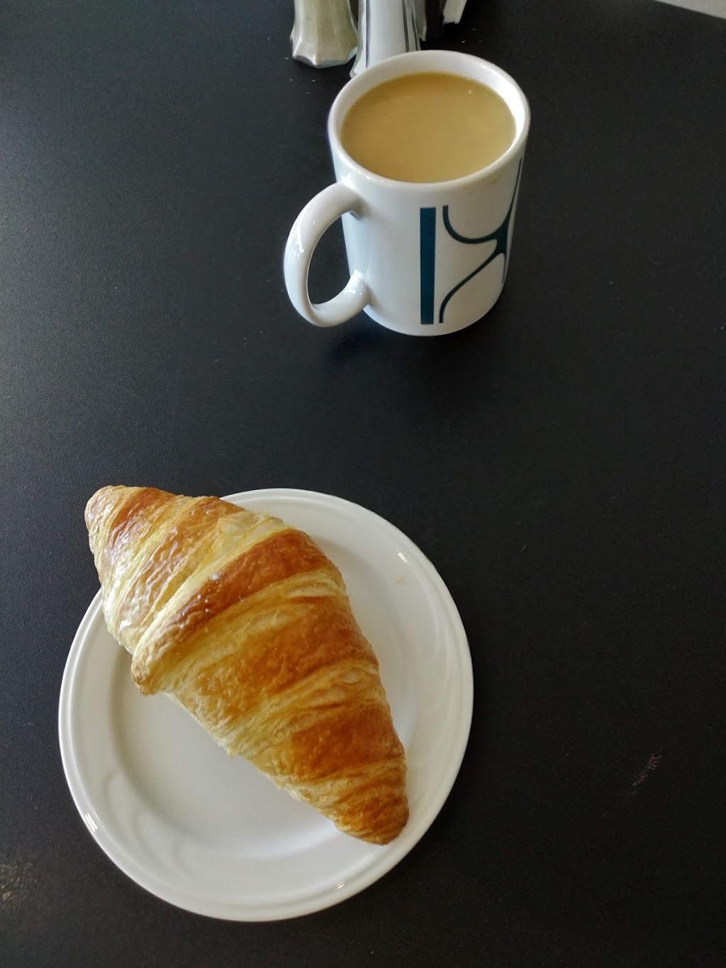 Boulangerie Du Village | 880 Notre Dame St, Embrun, ON K0A 1W0, Canada | Phone: (613) 370-8800