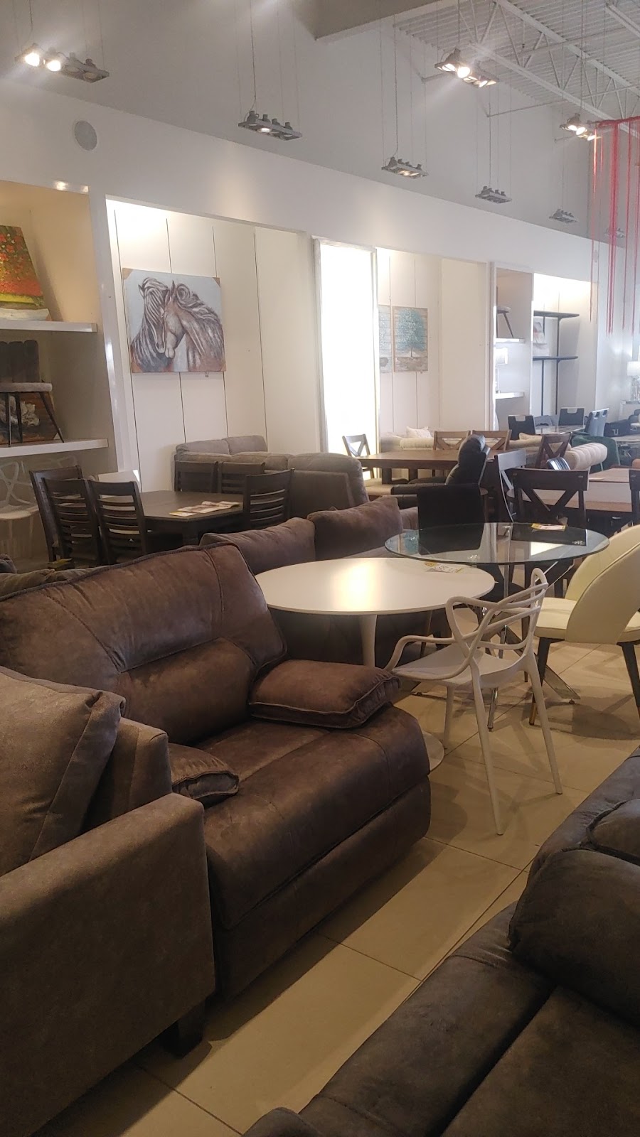 Best Deal Furniture | 805 Boyd St G130, New Westminster, BC V3M 5X2, Canada | Phone: (604) 597-9051