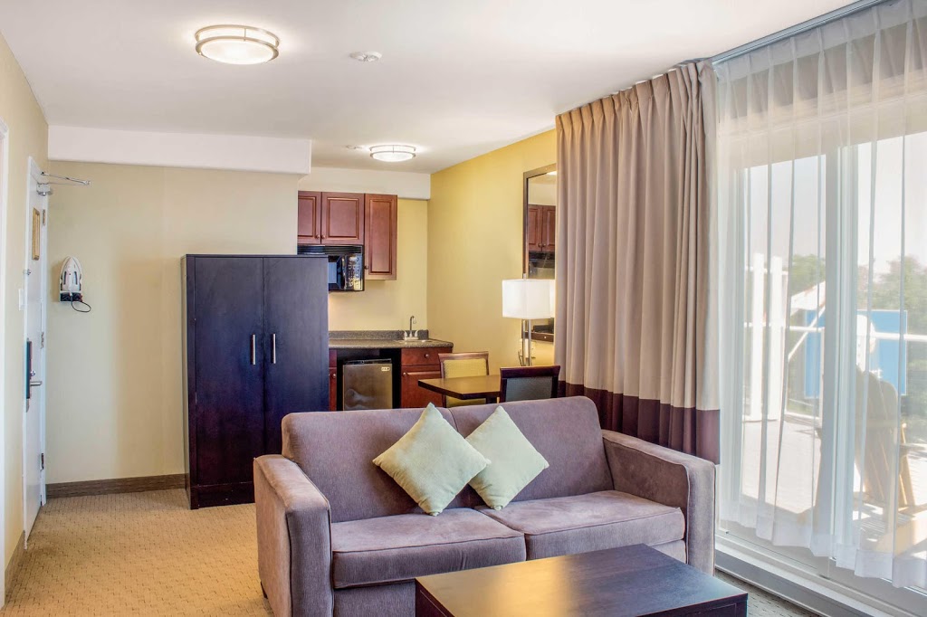 Comfort Inn | 560 Bedford Hwy, Halifax, NS B3M 2L8, Canada | Phone: (902) 443-0303