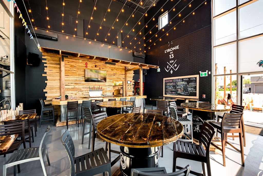 L’Ironie du 13 | 440 3e Av #120, Saint-Romuald, QC G6W 5M6, Canada | Phone: (418) 603-3113