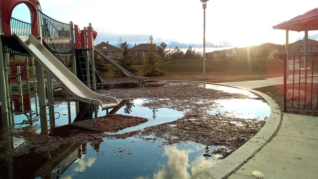 Hodgson Park | 503 Hodgson Rd NW, Edmonton, AB T6R 3G6, Canada