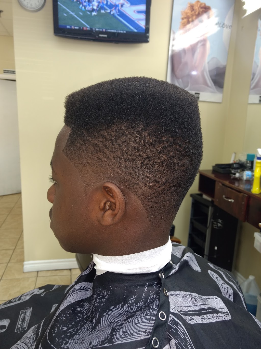 New Touch Hair Studio | 499 Ray Lawson Blvd #27, Brampton, ON L6Y 4E6, Canada | Phone: (905) 216-9228