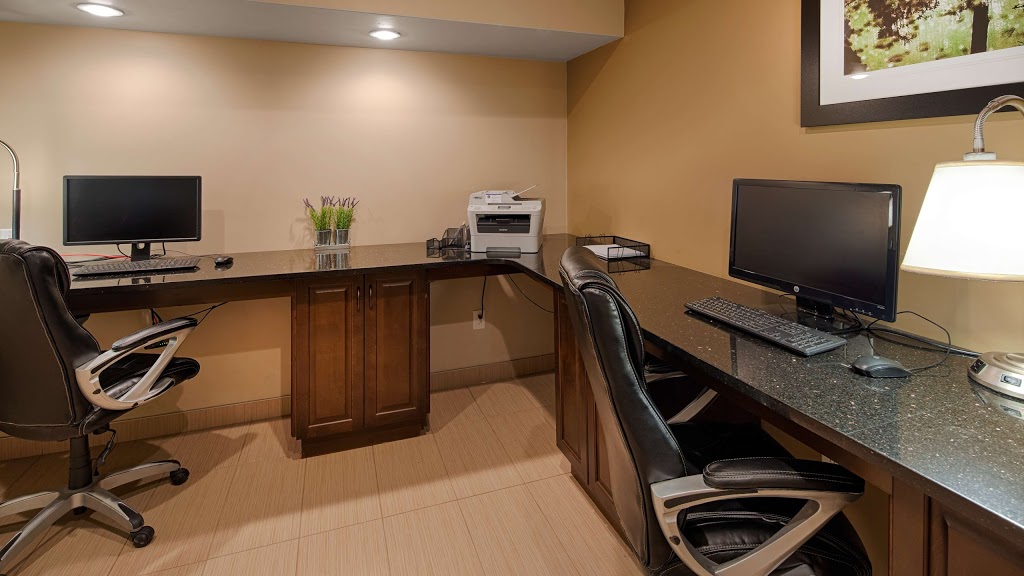 Best Western Plus Moose Jaw | 350 Diefenbaker Dr, Moose Jaw, SK S6J 1N2, Canada | Phone: (306) 972-3334
