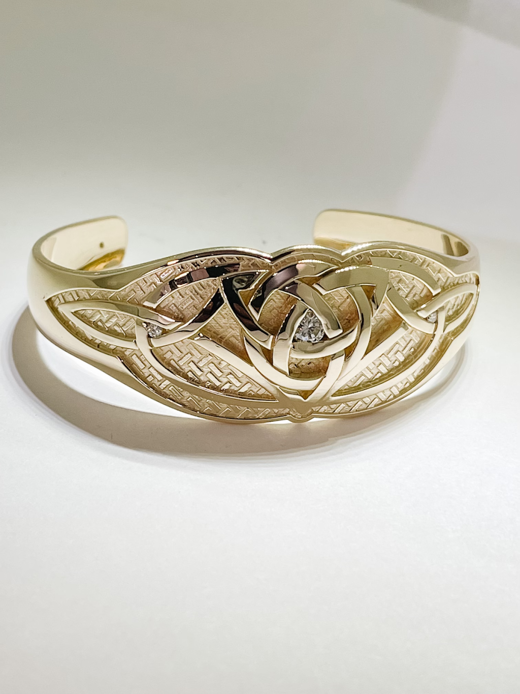 Artemis Jewellers | 2004 50 Ave #163, Red Deer, AB T4R 3A2, Canada | Phone: (403) 309-9434