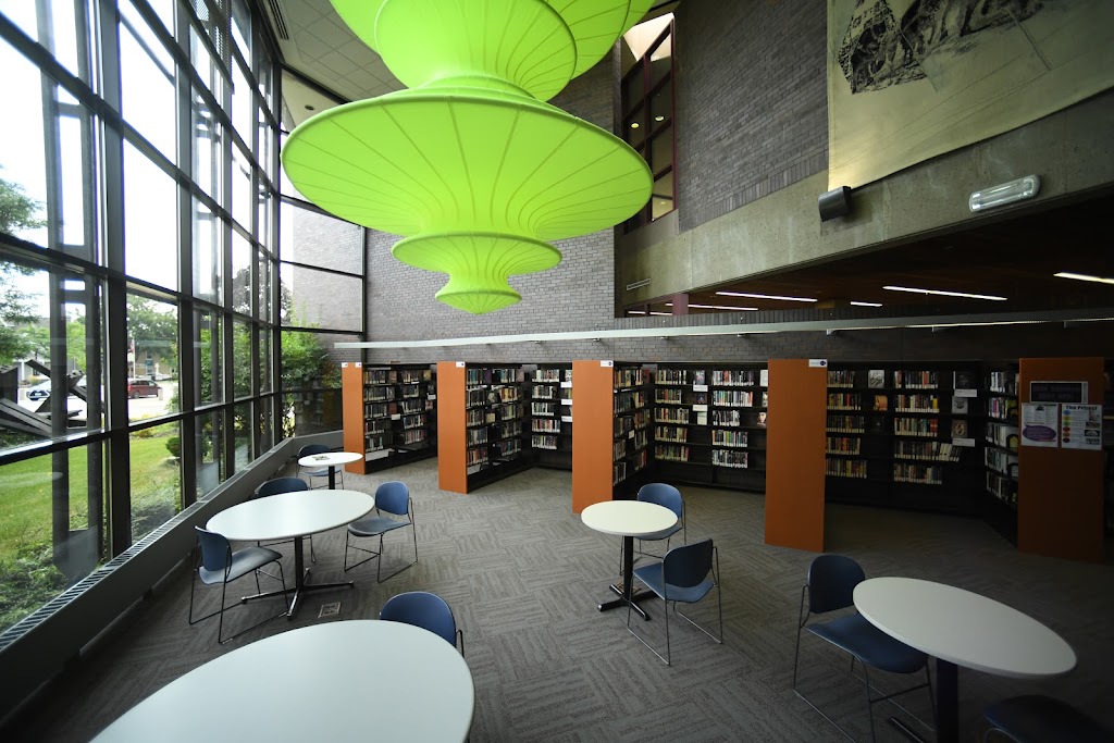 Idea Exchange | Queens Square | 1 N Square, Cambridge, ON N1S 2K6, Canada | Phone: (519) 621-0460