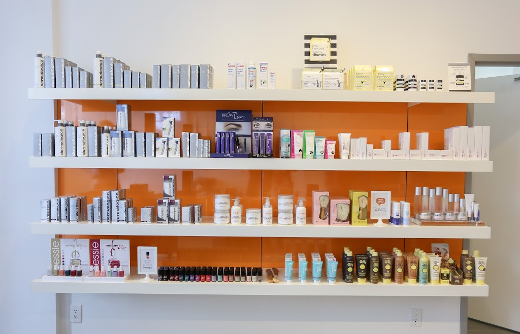 THE TEN SPOT east york | 979 Coxwell Ave, East York, ON M4C 3G4, Canada | Phone: (416) 551-7120