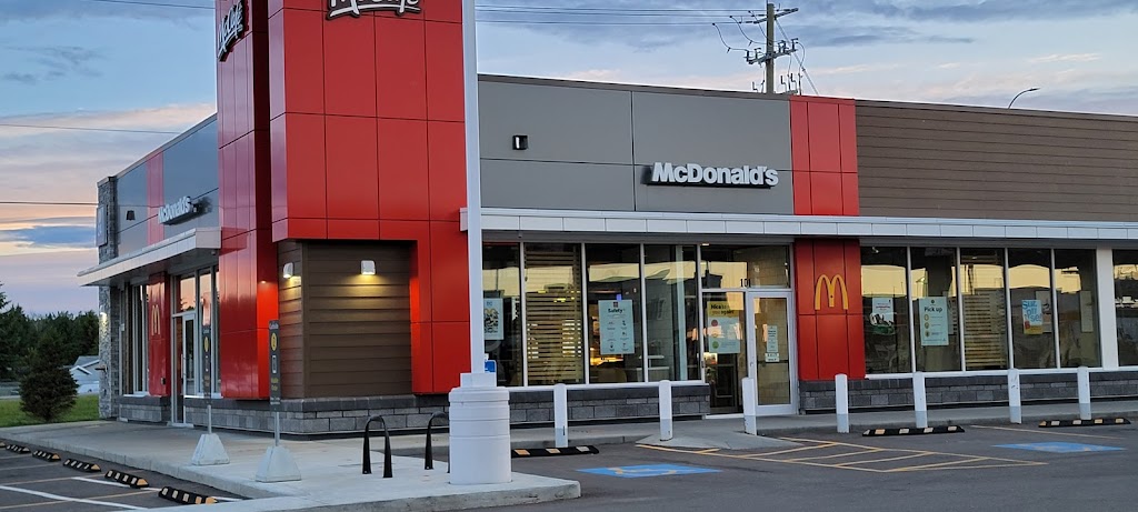 McDonald’s Gasoline Alley West | 585 Laura Ave Unit 101, Alberta T4S 1Y2, Canada | Phone: (403) 342-1768