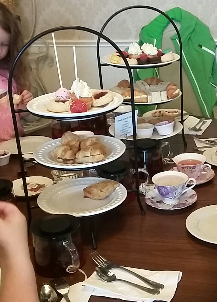 Cakes n Sweets | 2773 Barnet Hwy, Coquitlam, BC V3B 1C2, Canada | Phone: (604) 475-7765