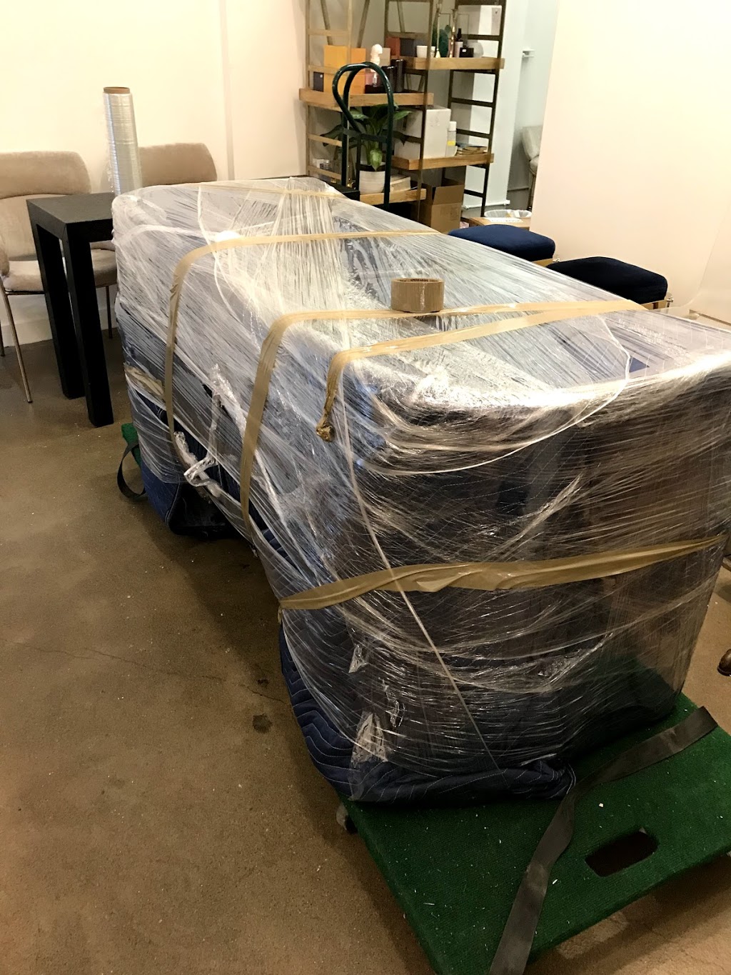 Richmond Hill Movers - Zeus Moving Services LTD | 67 Waldron Crescent, Richmond Hill, ON L4E 4A3, Canada | Phone: (647) 465-6360