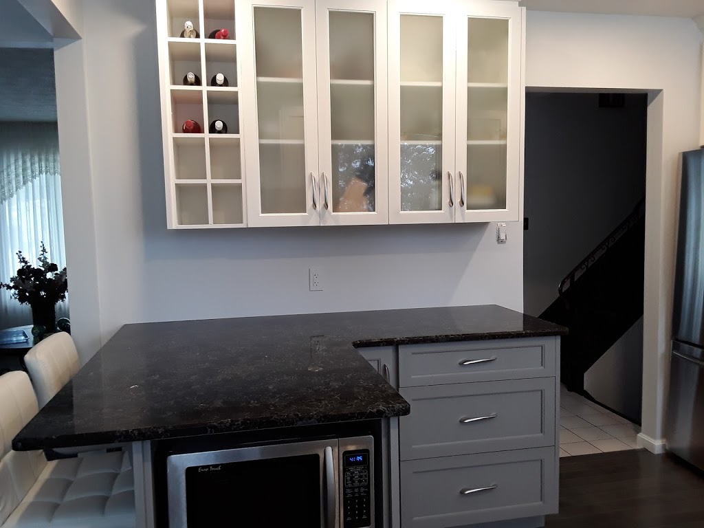 Mikes Selective Cabinets | 39 Woodstock St S, Tavistock, ON N0B 2R0, Canada | Phone: (519) 655-2874