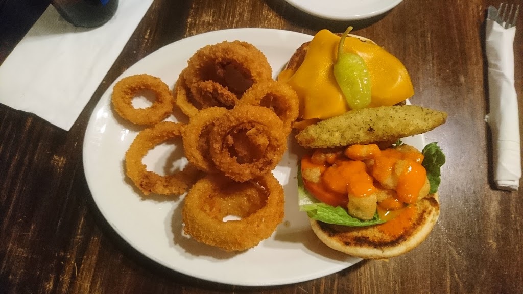 Lakeview Tavern & Restaurant | 5771 Lennox and Addington County Rd 41, Erinsville, ON K0K 2A0, Canada | Phone: (613) 379-5550