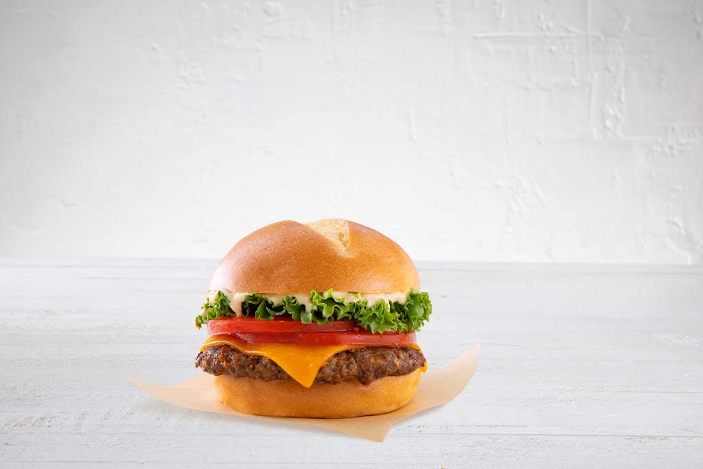 Boardwalk Fries Burgers Shakes - Whitby | 3050 Garden St unit 106, Whitby, ON L1R 2G7, Canada | Phone: (905) 430-4545