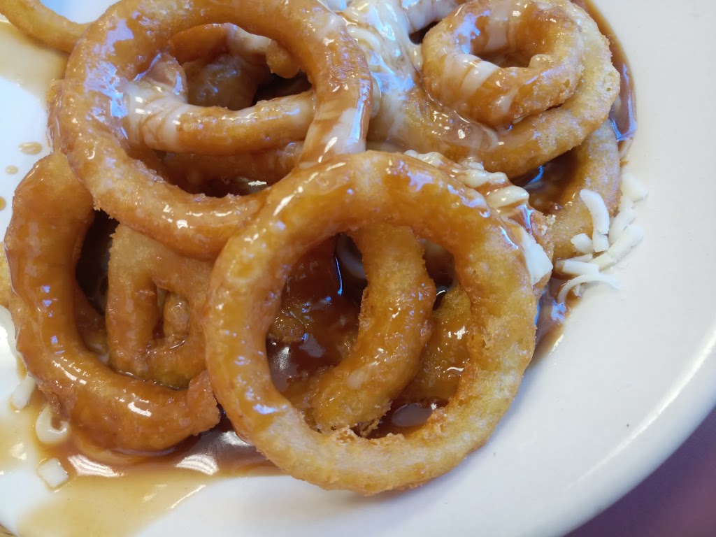 Roadside Country Diner | 85-89 River St, Sunderland, ON L0C 1H0, Canada | Phone: (705) 357-1413