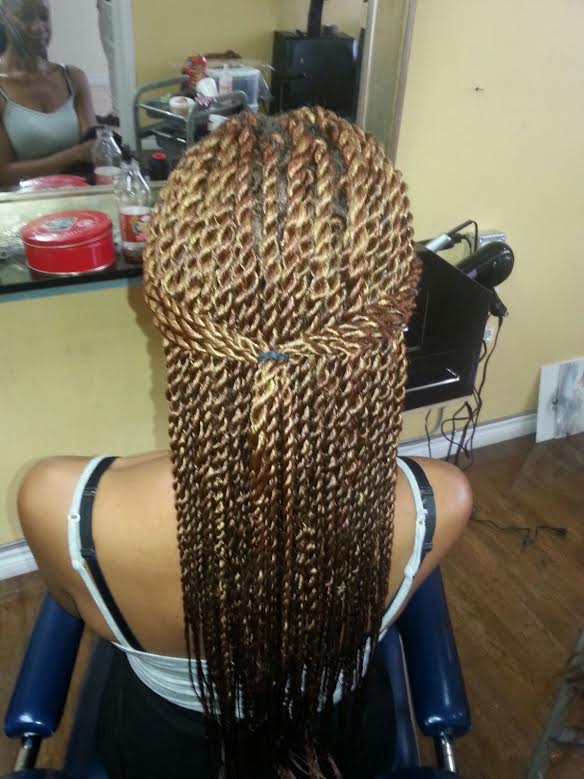 Aisha Beauty Salon N Beauty Supply | 2450 Finch Ave W, Toronto, ON M9M 2E9, Canada | Phone: (416) 744-0335