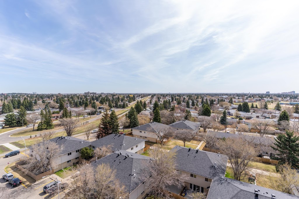 Lord Byron Towers & Townhouses | 1 Royal Rd NW, Edmonton, AB T6J 2E8, Canada | Phone: (780) 414-6217