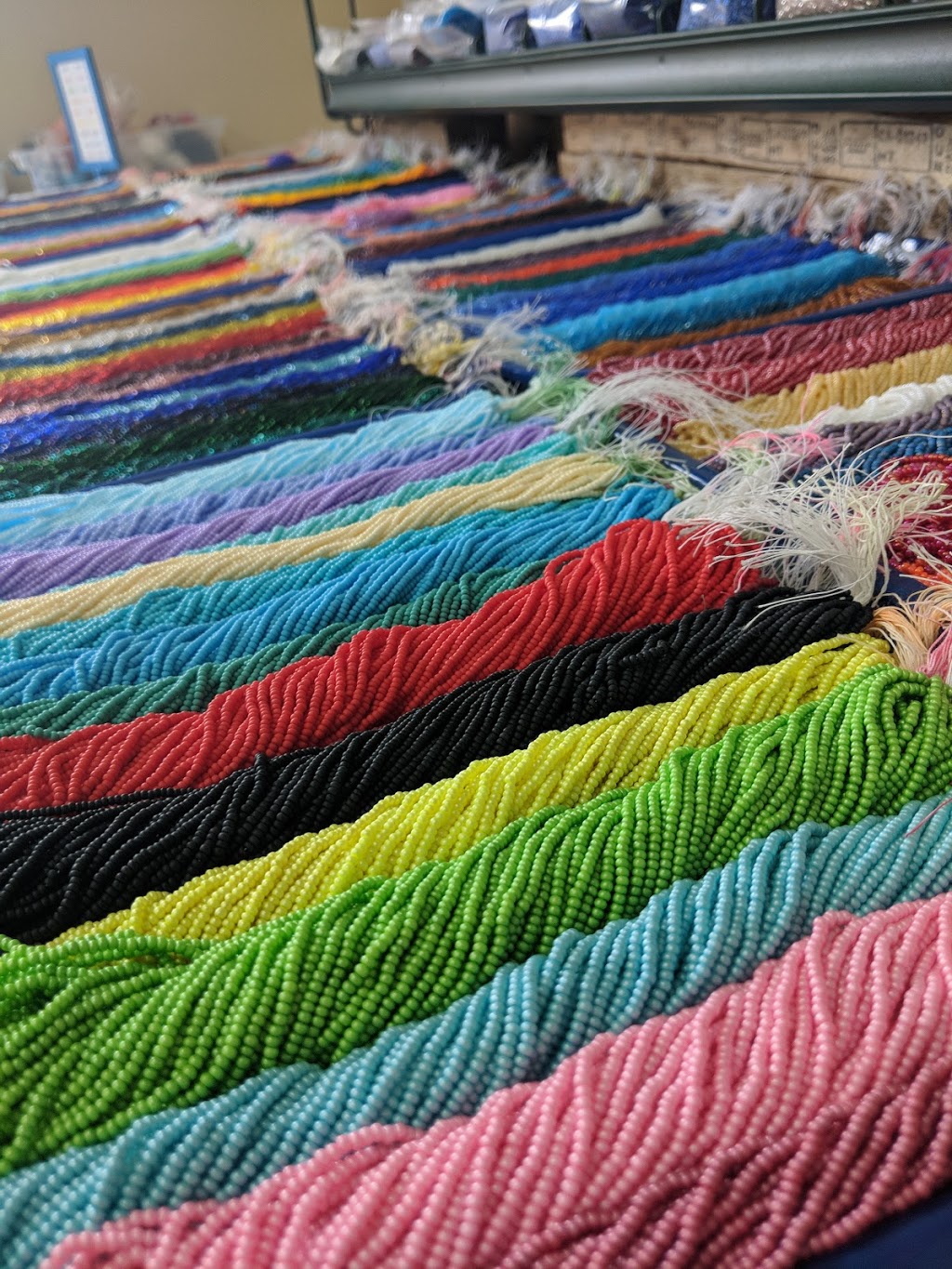 Shenandoah beads | 292 Old Malone Hwy, Kahnawake, QC J0L 1B0, Canada | Phone: (450) 635-1031