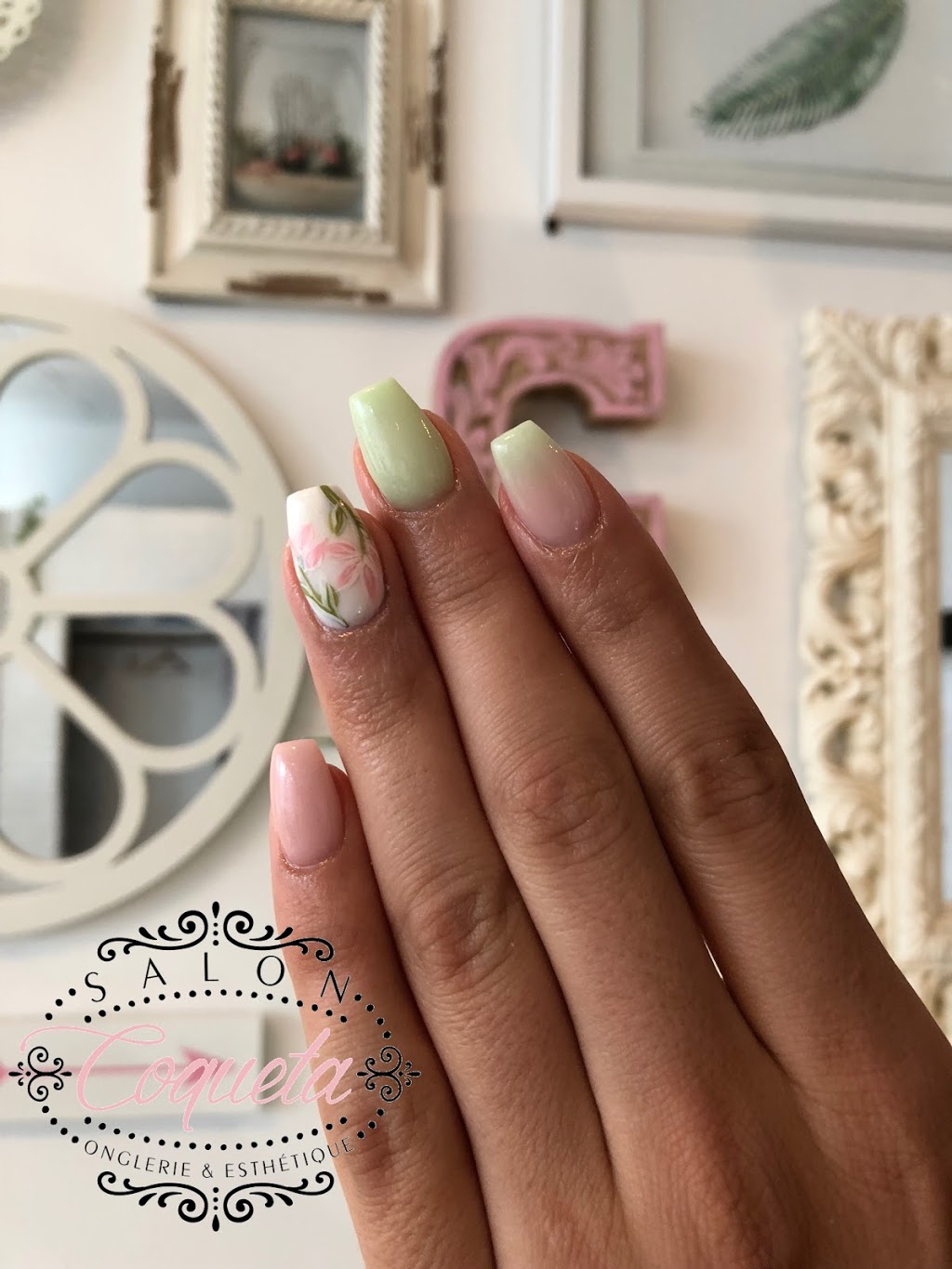 Salon Coqueta | 2117 Boulevard le Carrefour, Laval, QC H7S 2J7, Canada | Phone: (514) 808-2588