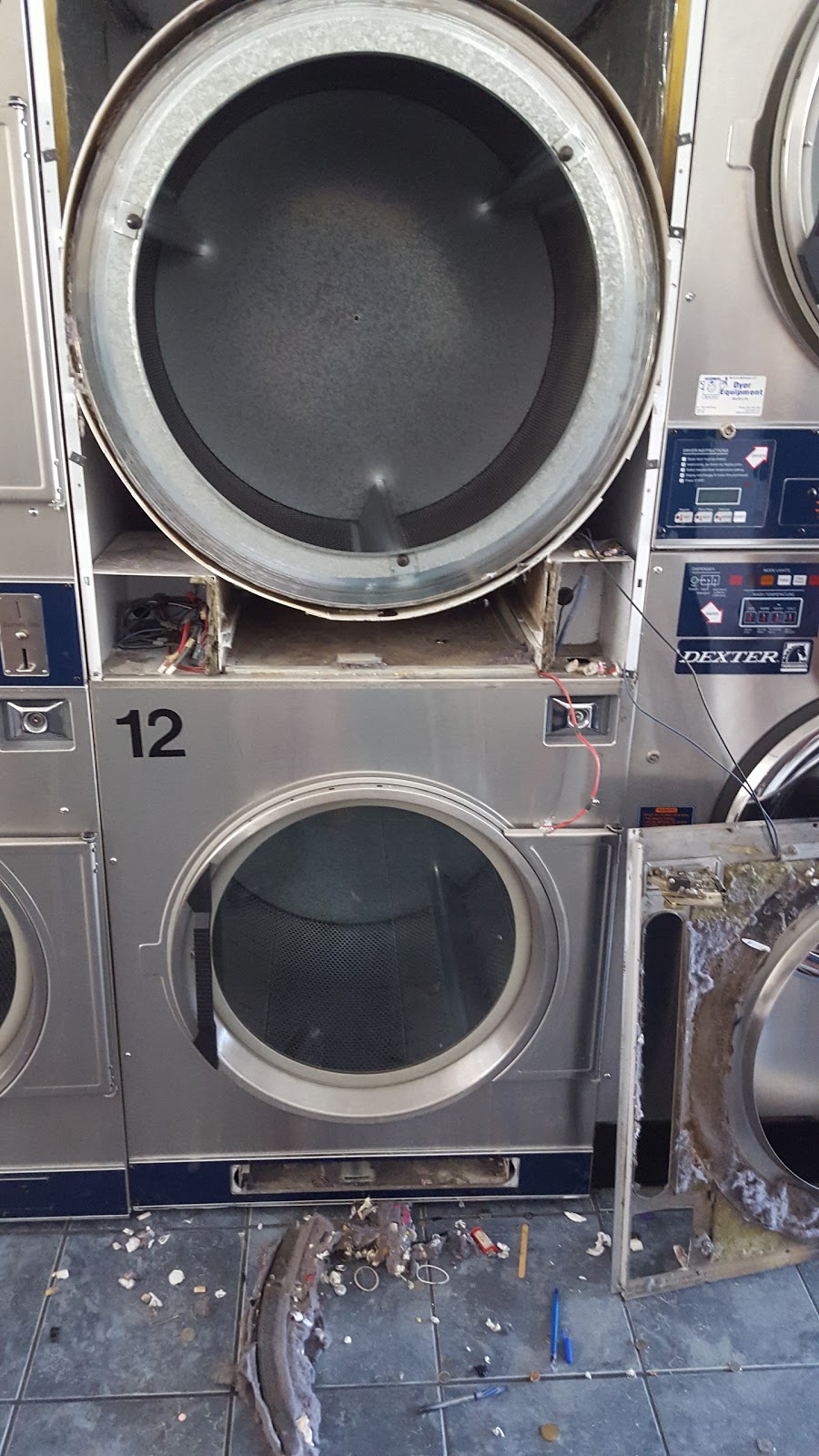 Mamas Laundry | 1072 Kingsway, Vancouver, BC V5V 3C6, Canada | Phone: (604) 283-9901