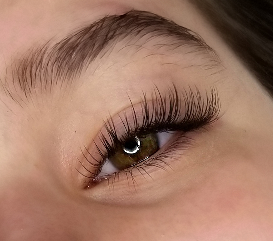 Angel eyes lashed by Ang | 46758 Braeside Ave, Chilliwack, BC V2R 5M6, Canada | Phone: (604) 839-0450