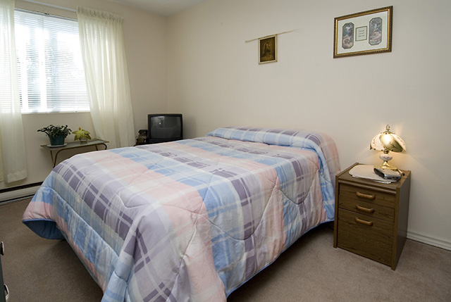 High Street Apartments | 19B High St, Fort Erie, ON L2A 5W8, Canada | Phone: (905) 991-9292