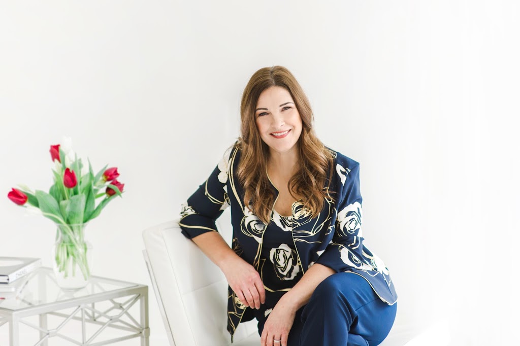 Stacey DiNiro - Sales Representative JUMP Realty Inc, Brokerage | 141 Main St E, Kingsville, ON N9Y 1A5, Canada | Phone: (519) 796-3891