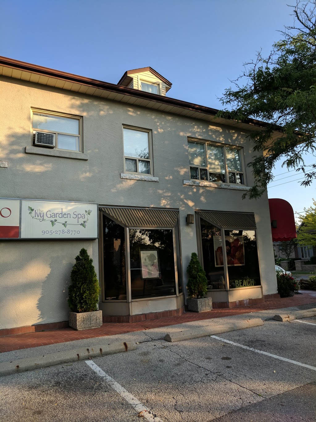 Lorenzo Salon & Spa | 1150 Birchview Dr, Mississauga, ON L5H 3C8, Canada | Phone: (905) 278-8770